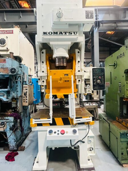 1685 KOMATSU JAPAN MODEL OBS 110-2-1
