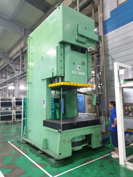 1780 KMC JAPAN MODEL KS-300B-1